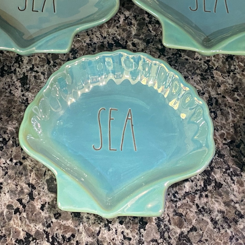 Rae Dunn blue iridescent Sea Shell Shaped appetizer plate